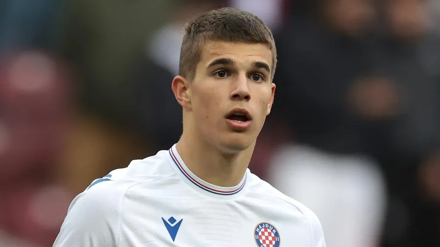 法尔克：拜仁球探称武斯科维奇在场上太傲慢，因此放弃签他