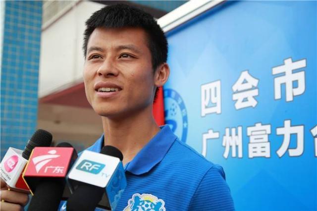 华体会官方网站-广州城官方：陈志钊热身赛中手掌骨折 将休息3-4周